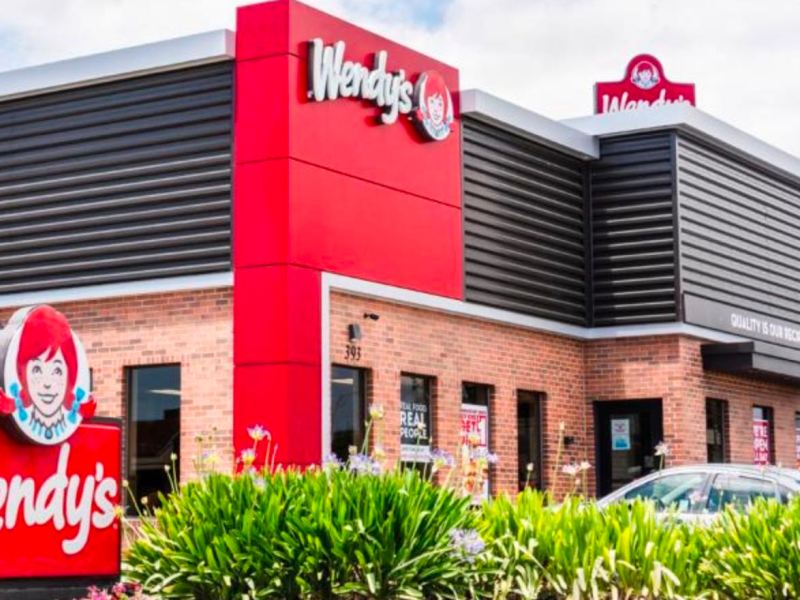 Wendy’s to Close Hundreds of Stores